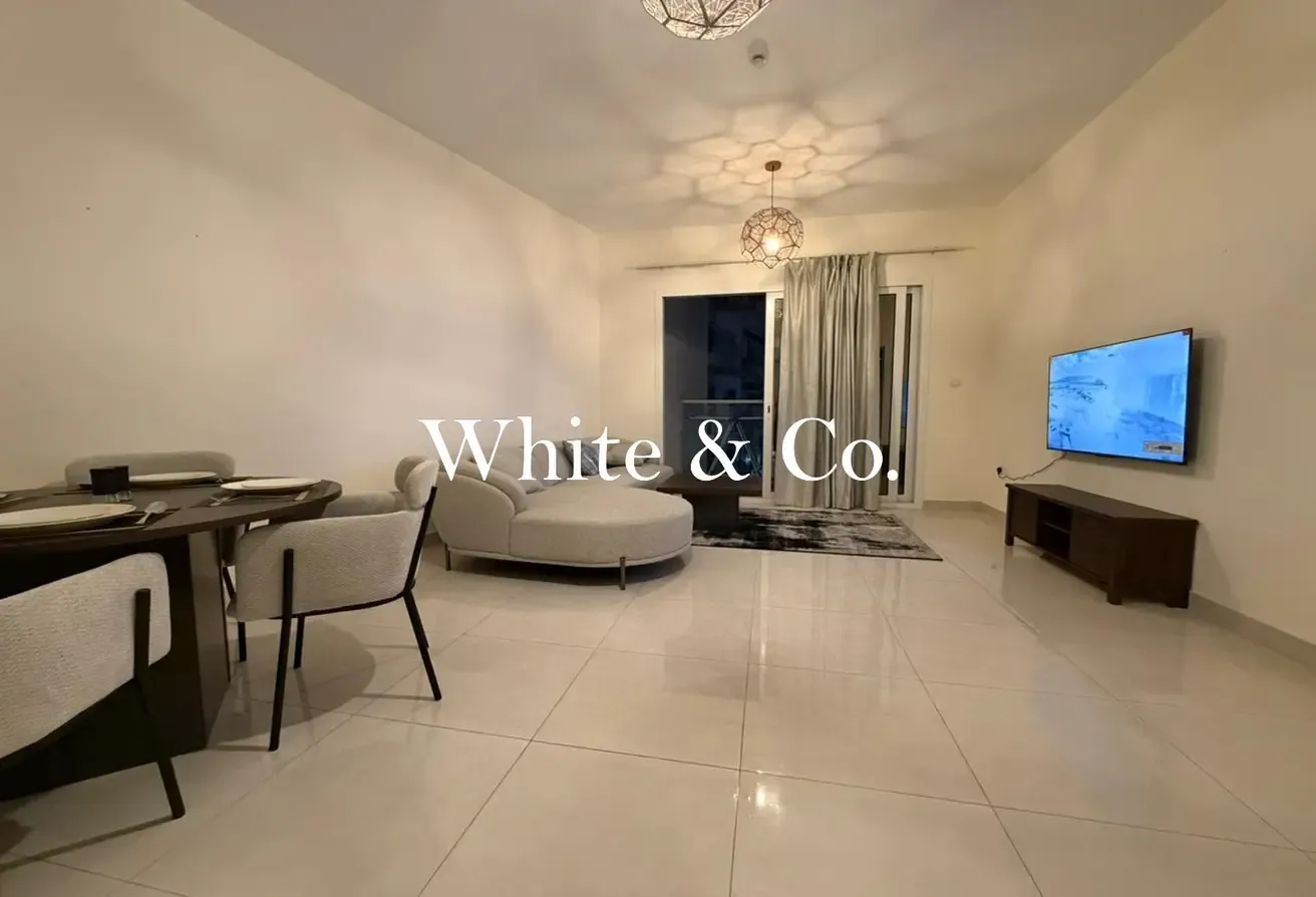 Fully furnished |Prime location| Spacious