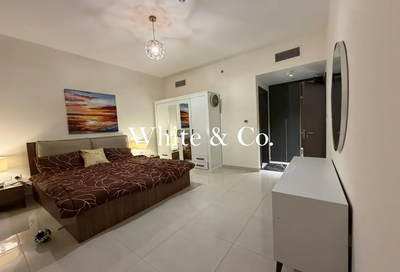 Fully furnished |Prime location| Spacious
