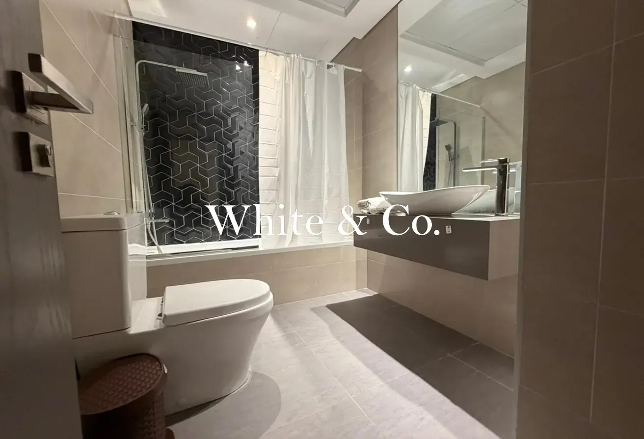 Fully furnished |Prime location| Spacious