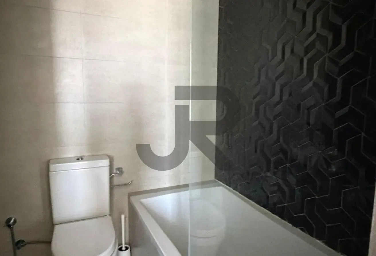 High Floor | Canal View | Prime Location
