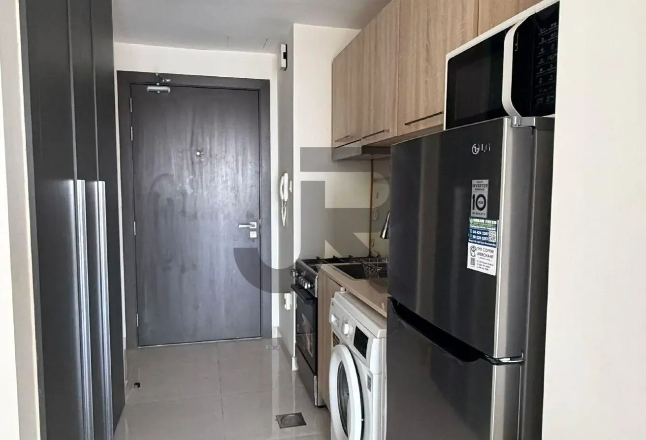 High Floor | Canal View | Prime Location