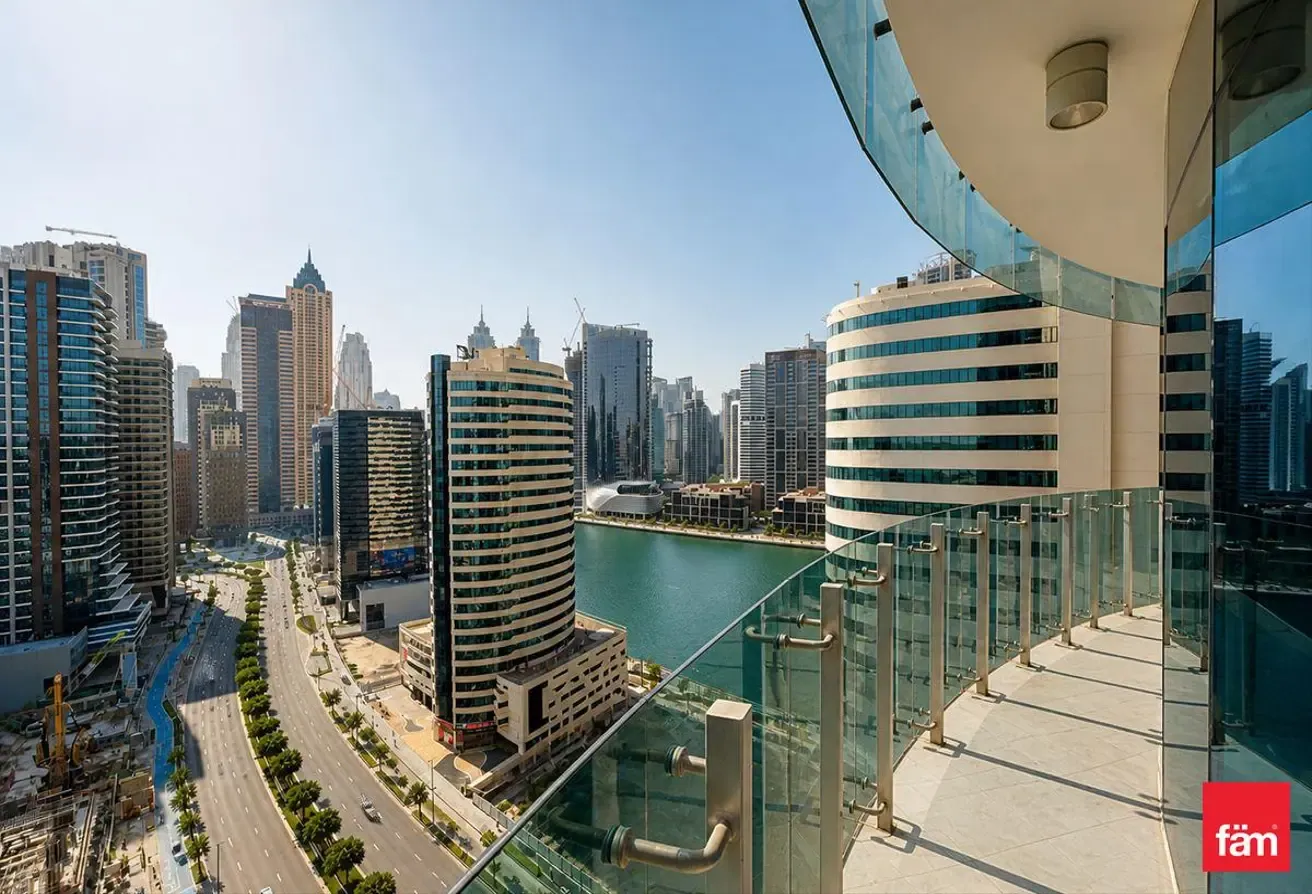 DISTRESS DEAL | AMAZING VIEW | CANAL FRONT