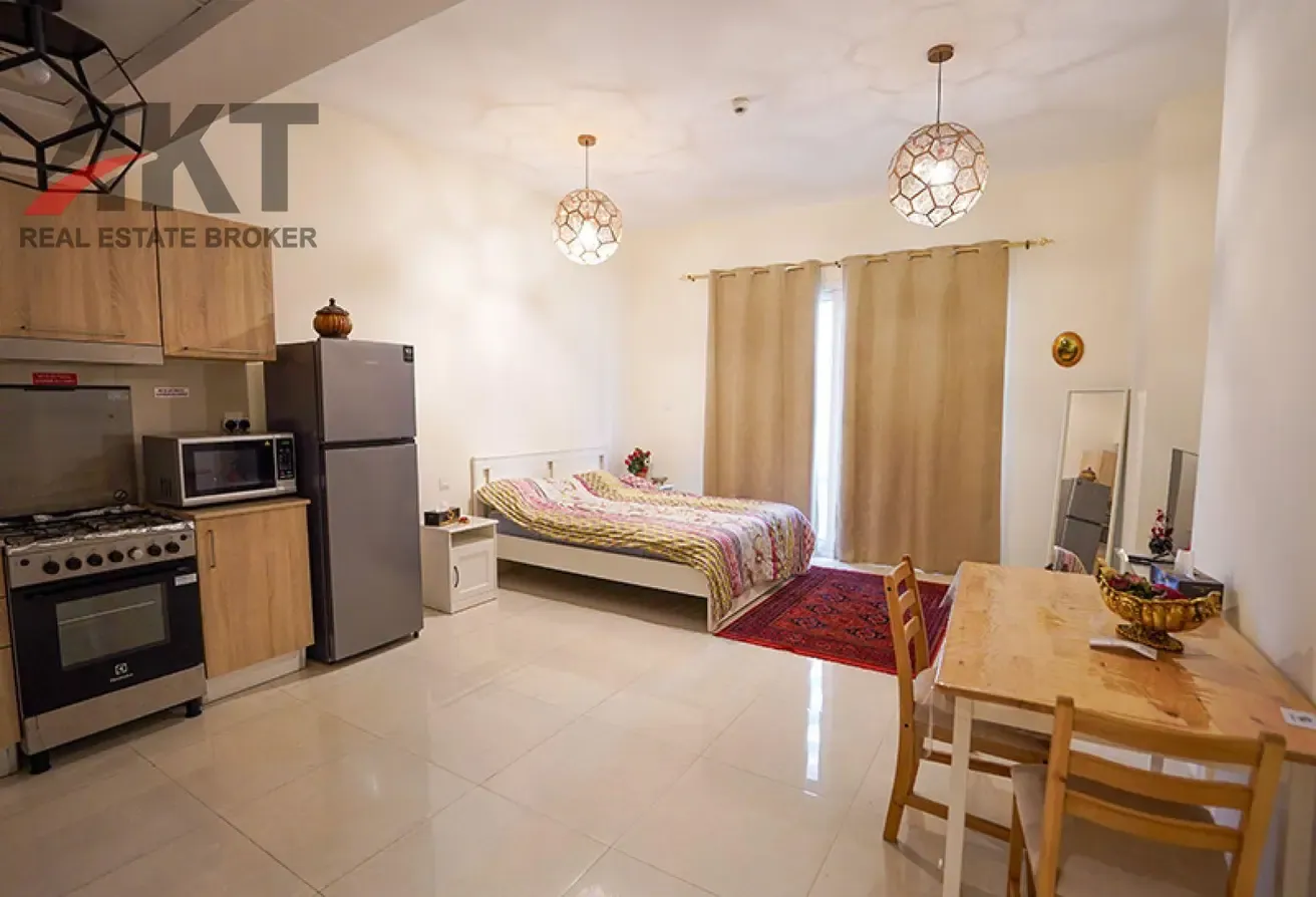 FULLY FURNISHED STUDIO/HIGH FLOOR/ CANAL VIEW
