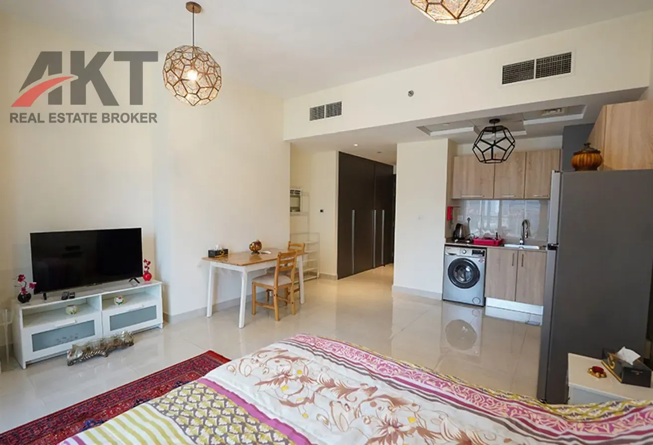 FULLY FURNISHED STUDIO/HIGH FLOOR/ CANAL VIEW