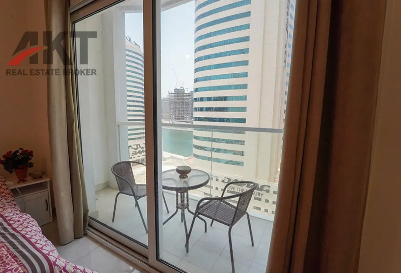 FULLY FURNISHED STUDIO/HIGH FLOOR/ CANAL VIEW