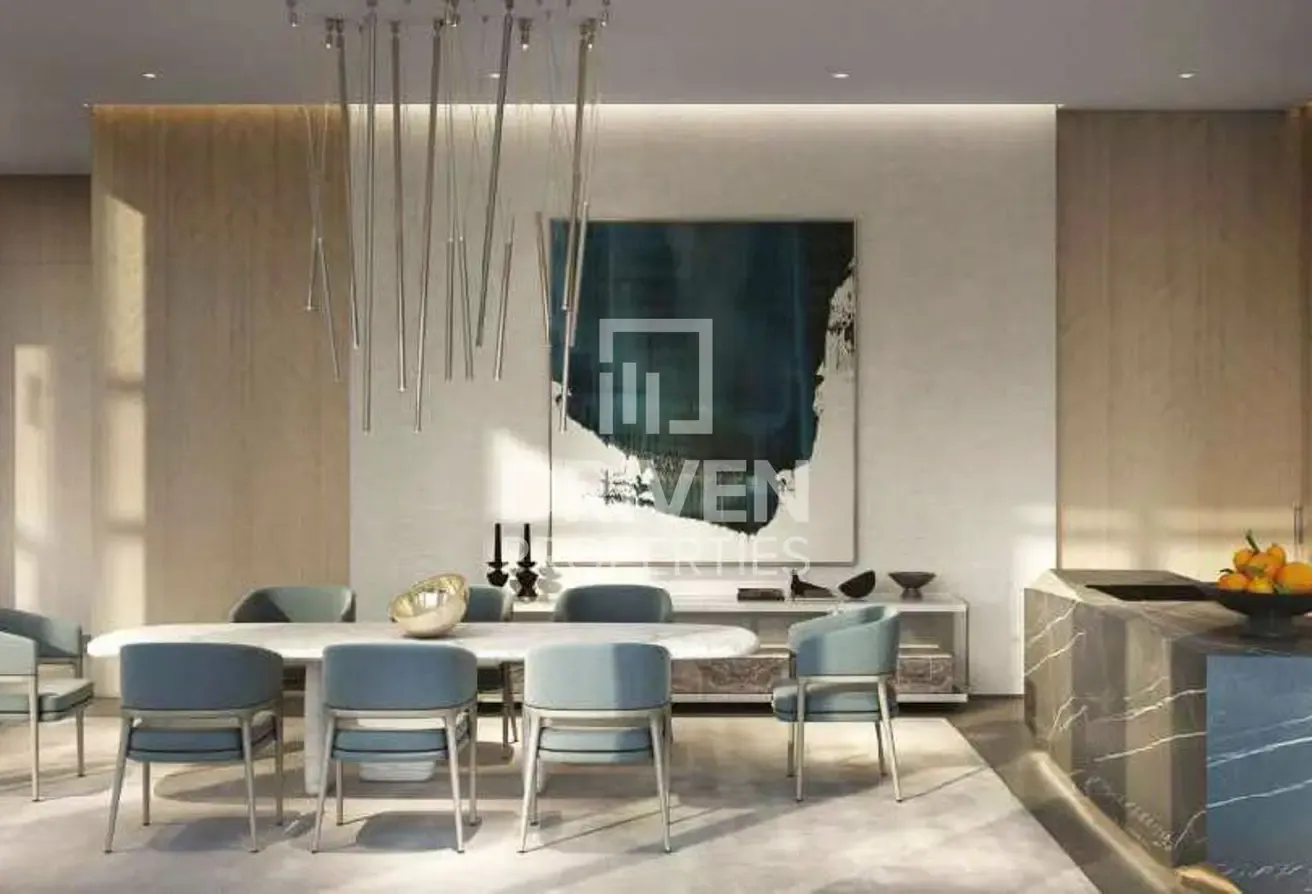 Motivated Seller | Stunning and Modern Apt