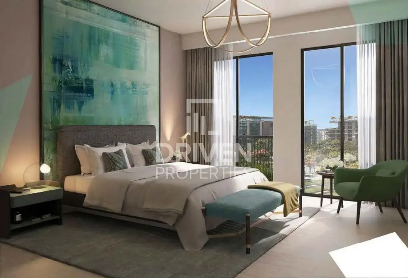 Motivated Seller | Stunning and Modern Apt