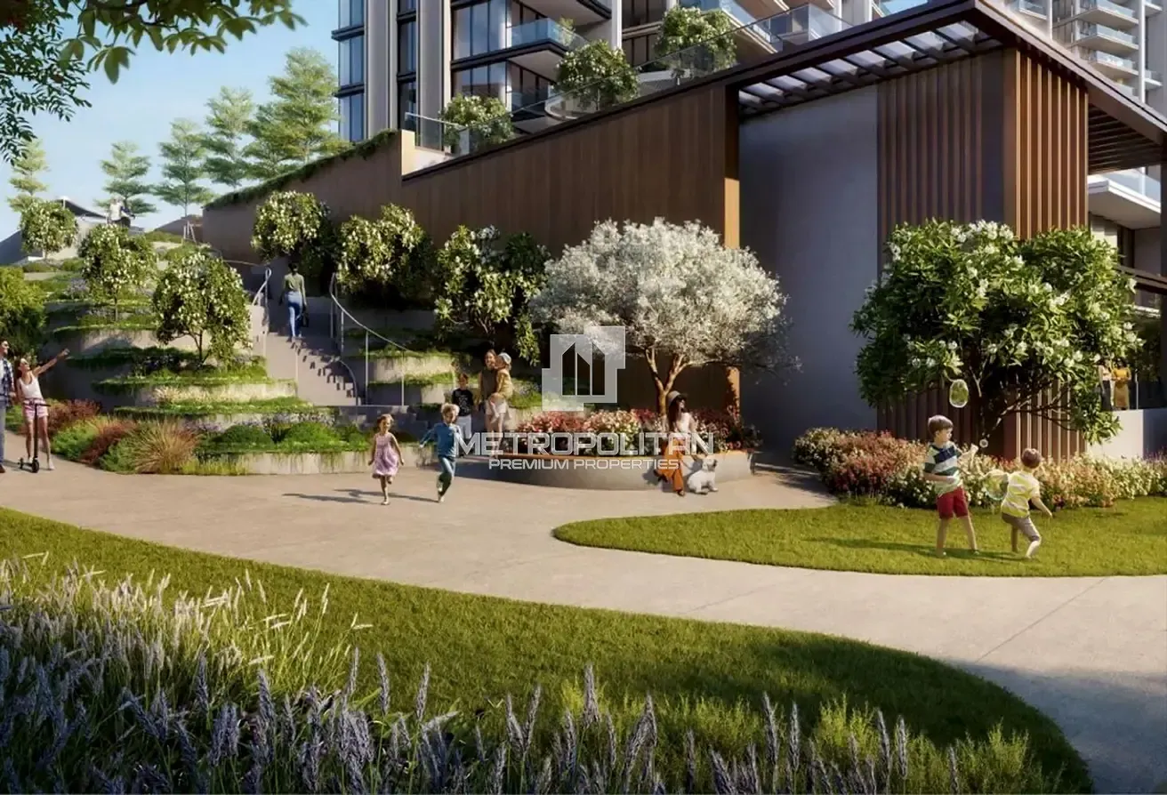Sea View | Bright Ambiance| Spacious Living