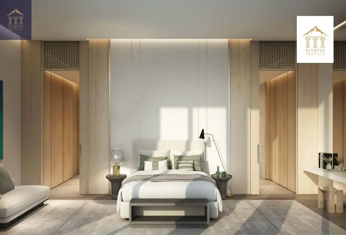 Apartment in Central Park Plaza with maid room