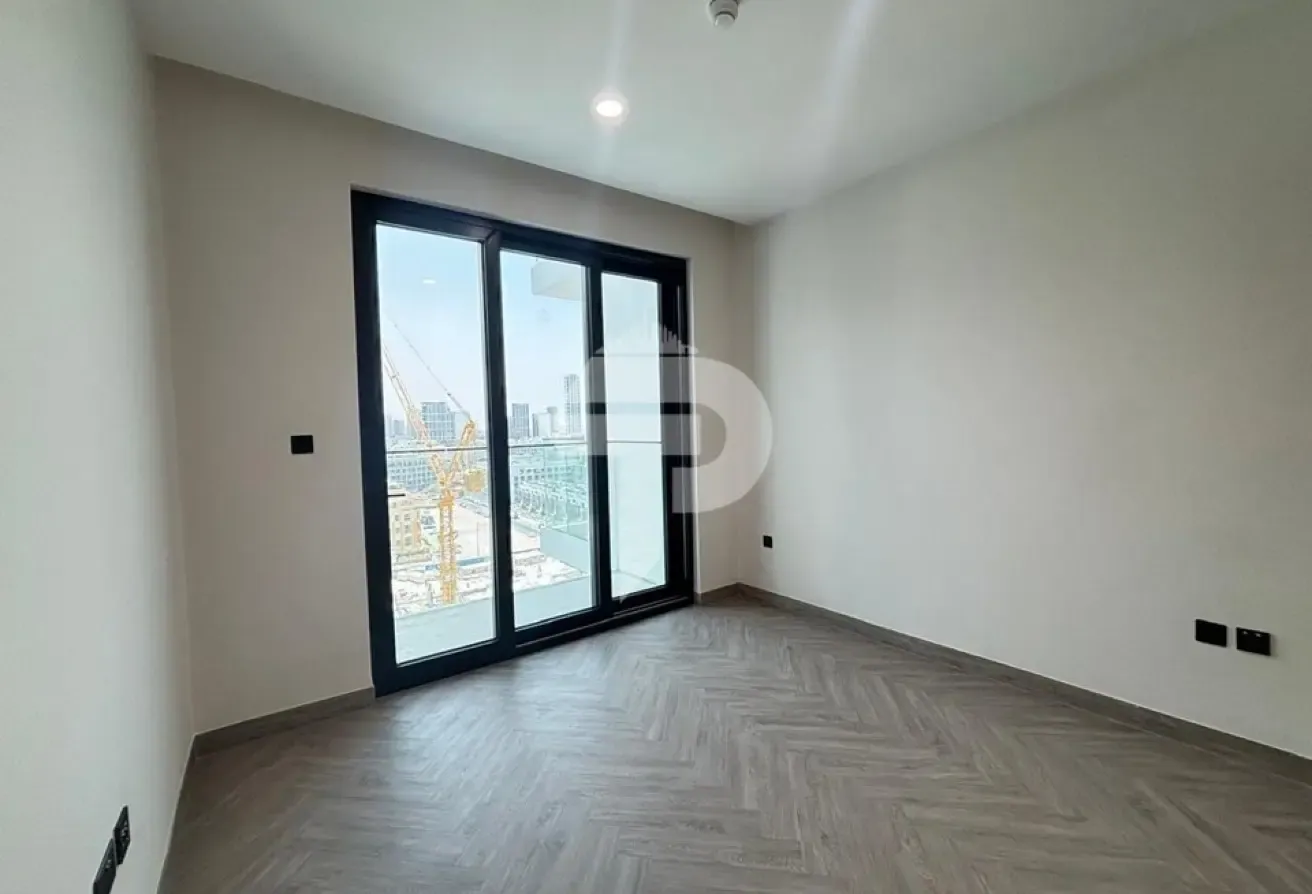 Brand New | Vacant | Close To Circle Mall