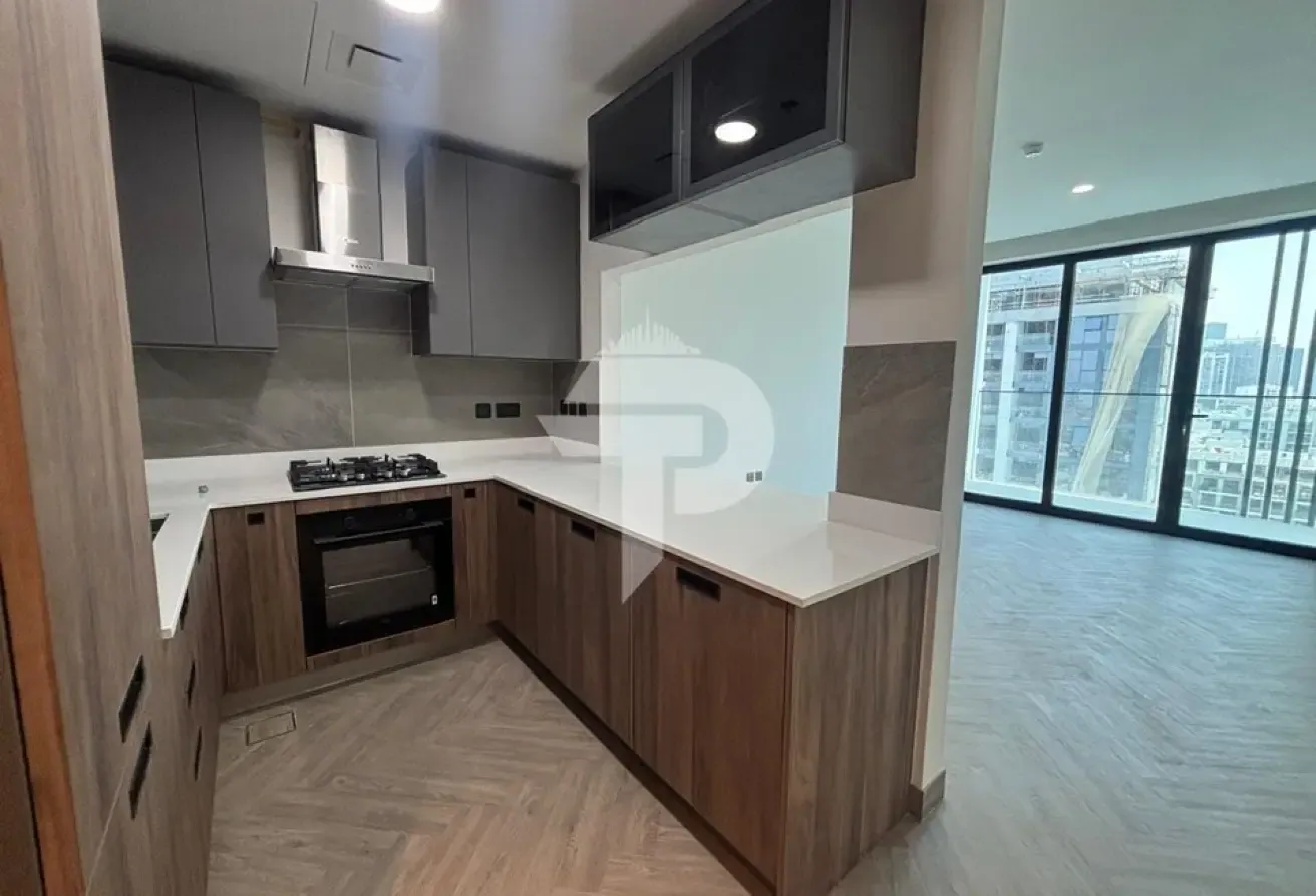 Brand New | Vacant | Close To Circle Mall