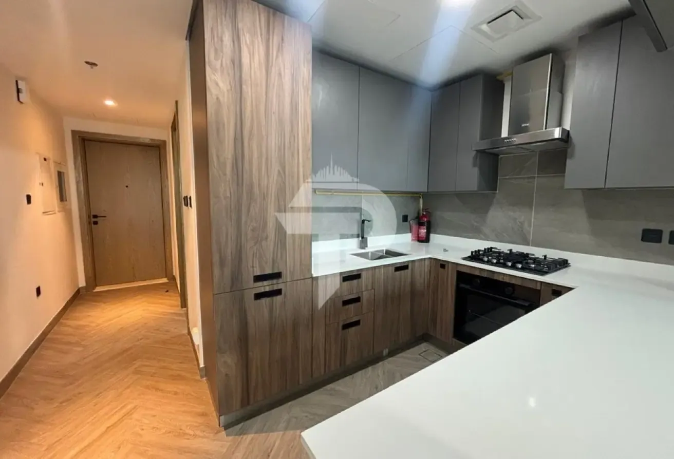 Brand New | Vacant | Close To Circle Mall