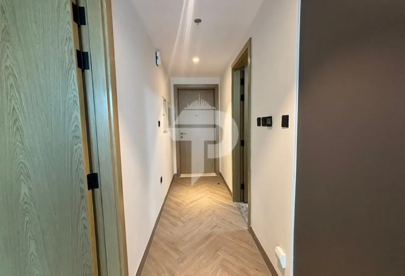 Brand New | Vacant | Close To Circle Mall