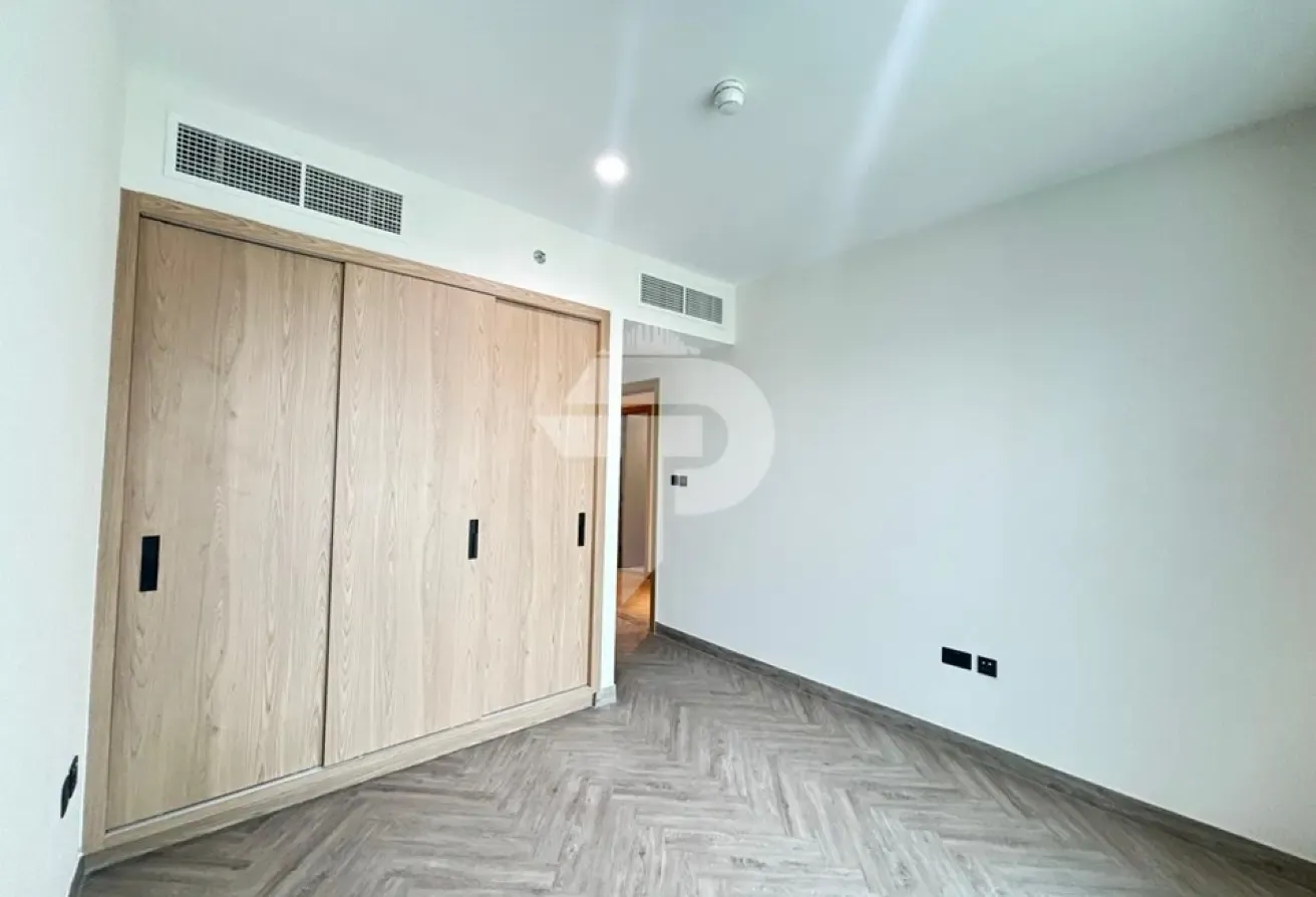 Brand New | Vacant | Close To Circle Mall