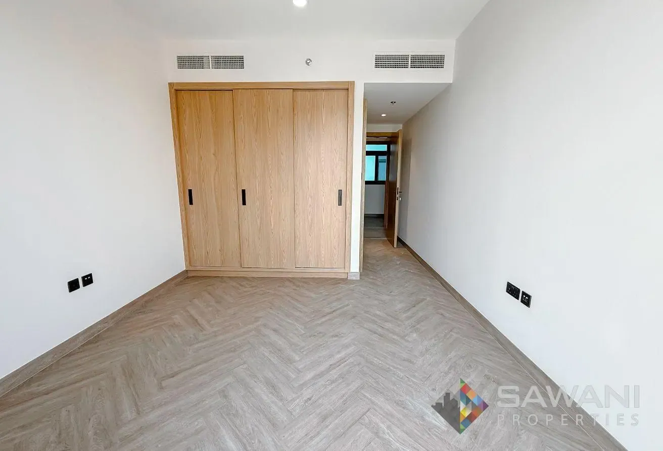 Sunny High-Floor 1BR+Maid | Dishwasher in JVC