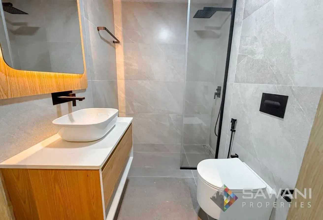 Sunny High-Floor 1BR+Maid | Dishwasher in JVC
