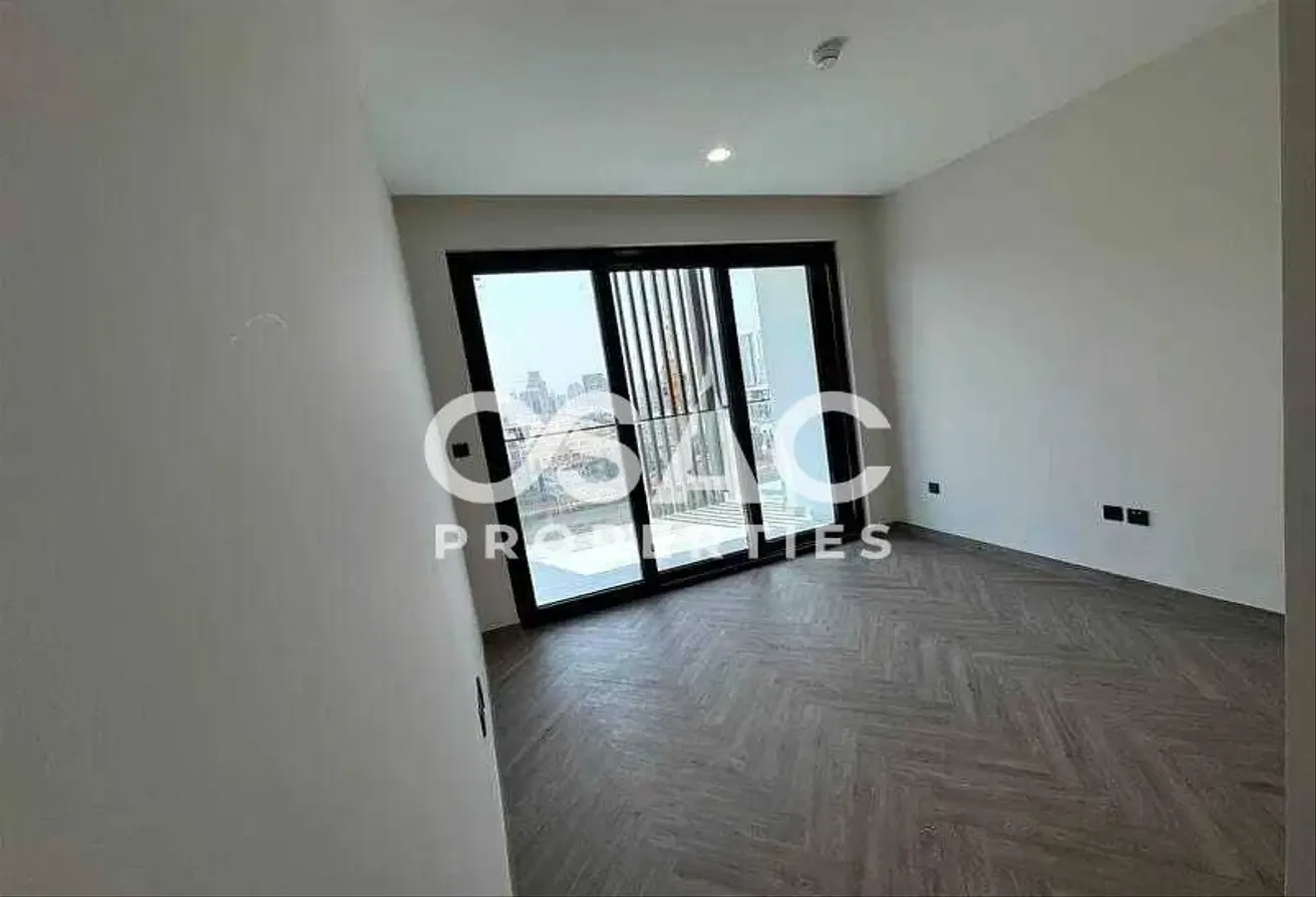 Elegant Living | Modern Apartment | Community View