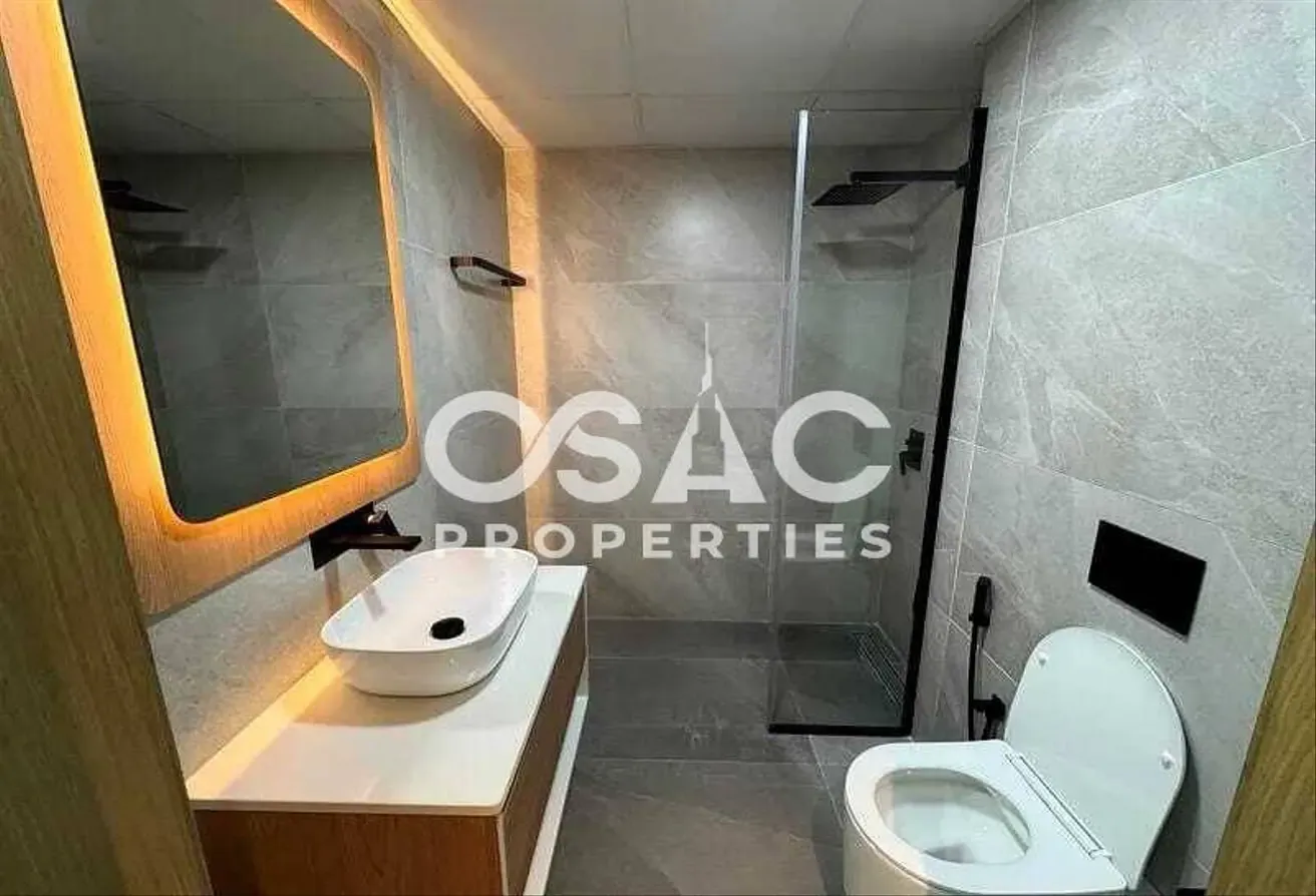 Elegant Living | Modern Apartment | Community View