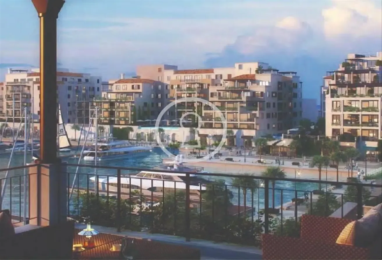 Ready Primary | Waterfront Luxury Living | La Mer