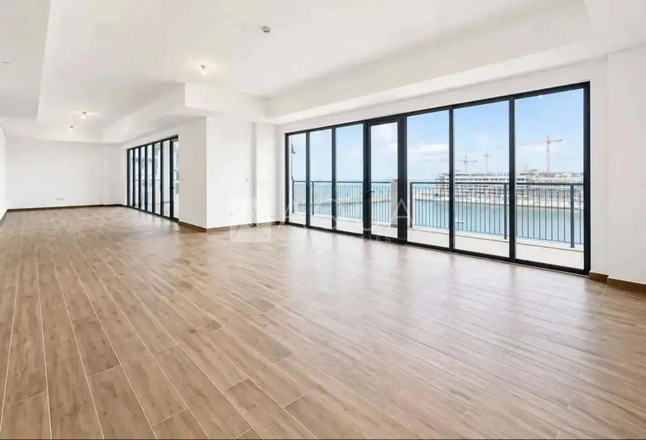 Rare 6 BR | Modern Mediterranean Design