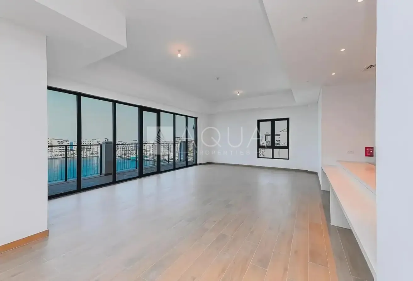 Rare 6 BR | Modern Mediterranean Design