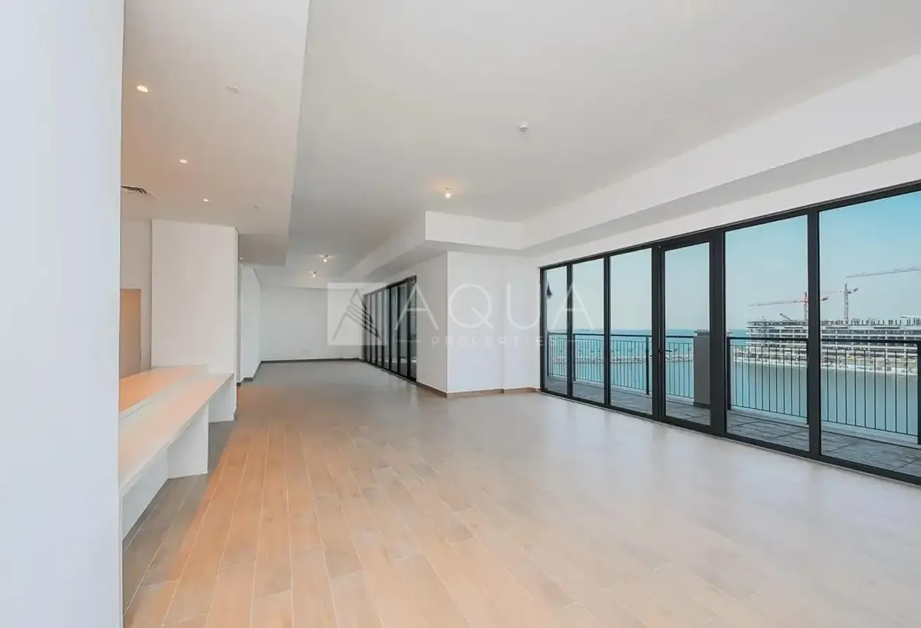 Rare 6 BR | Modern Mediterranean Design