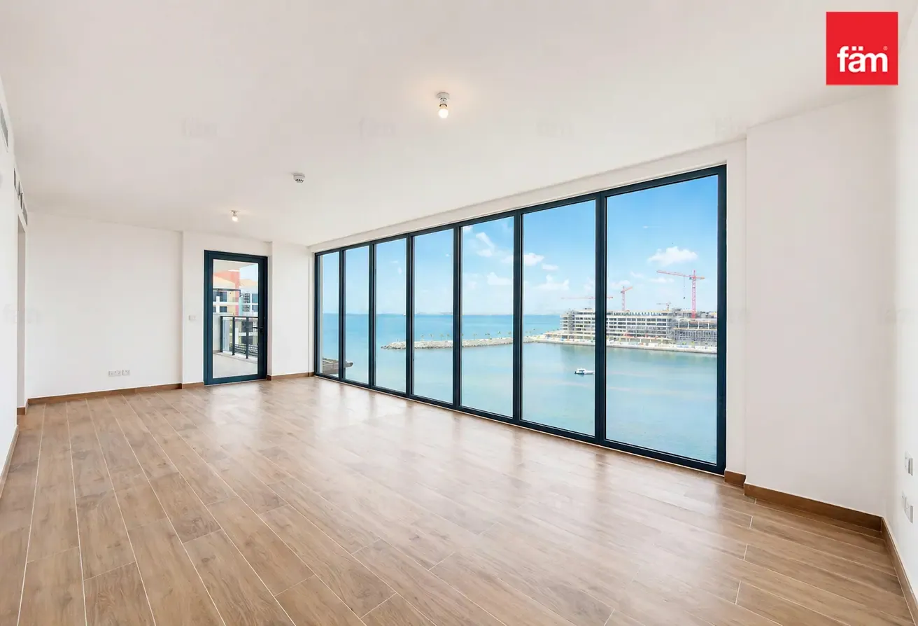 Unique Layout | Vacant | Marina View