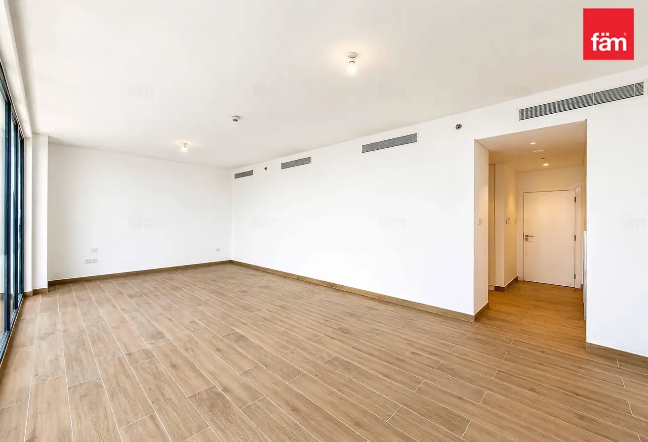 Unique Layout | Vacant | Marina View