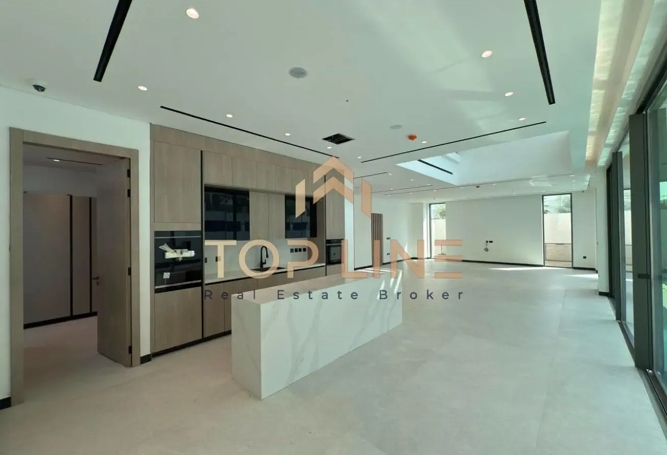 Luxury Residence | Prime Location | 5 Bed Villa