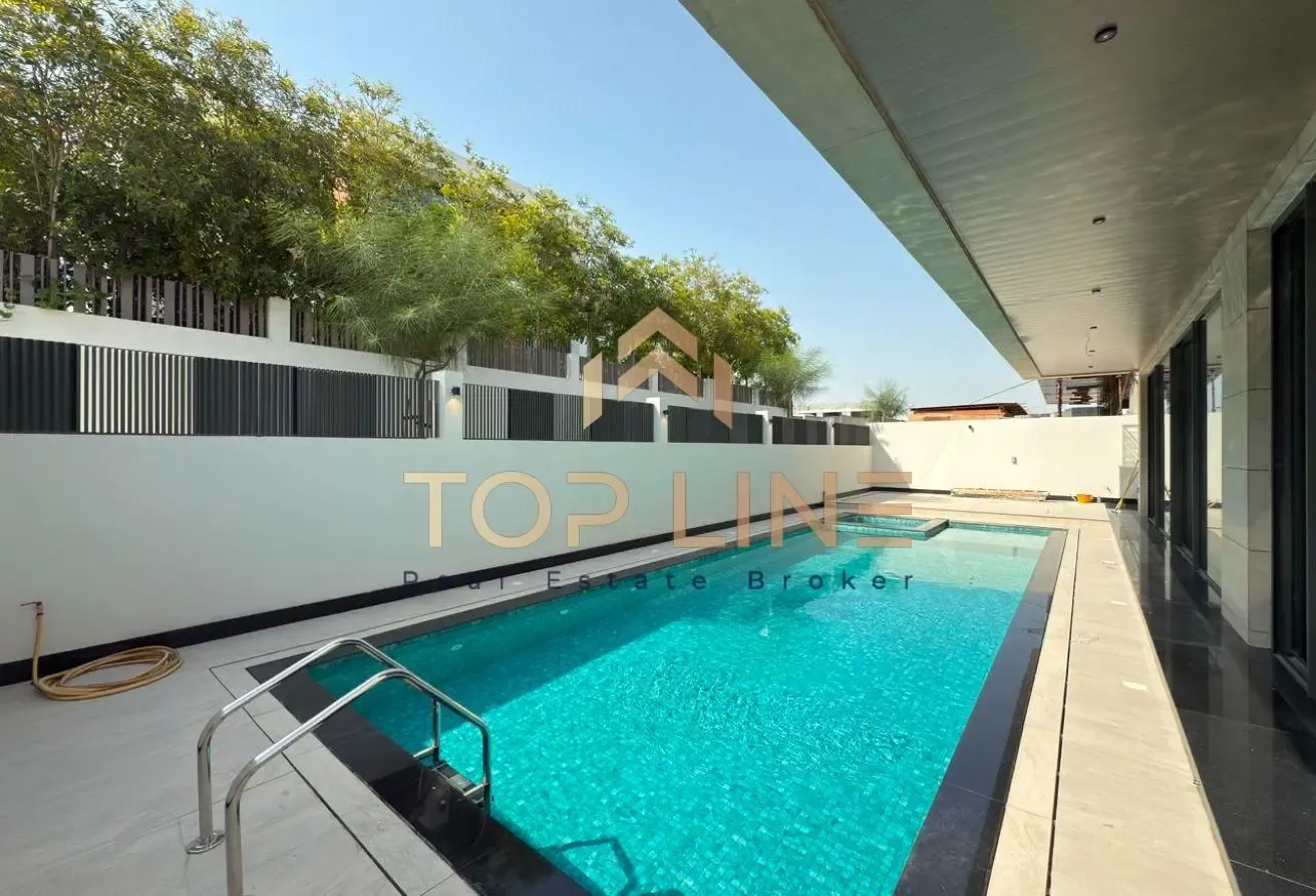 Luxury Residence | Prime Location | 5 Bed Villa