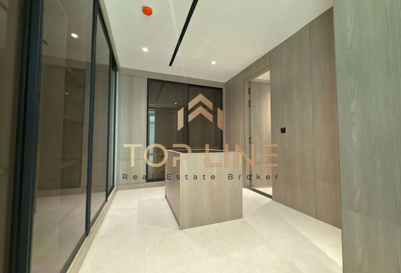 Luxury Residence | Prime Location | 5 Bed Villa