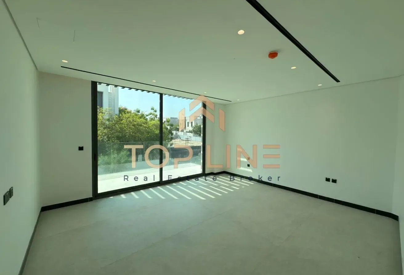 Luxury Residence | Prime Location | 5 Bed Villa