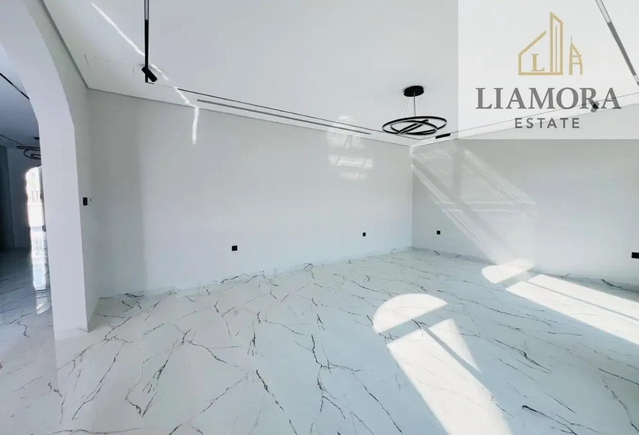 BRAND NEW I 5BED I PRIVATE POOL I SPACIOUS