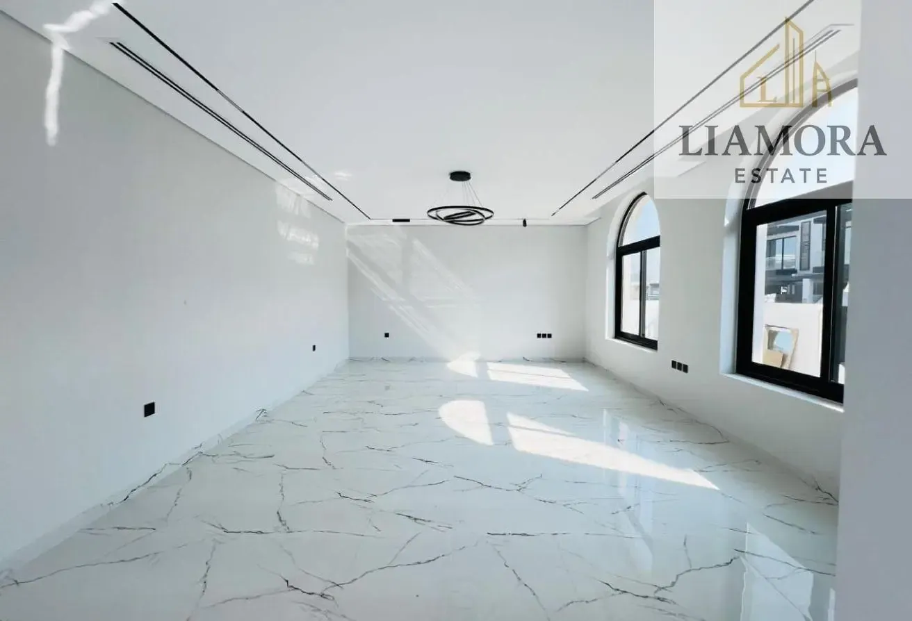BRAND NEW I 5BED I PRIVATE POOL I SPACIOUS