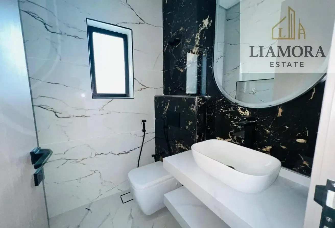BRAND NEW I 5BED I PRIVATE POOL I SPACIOUS