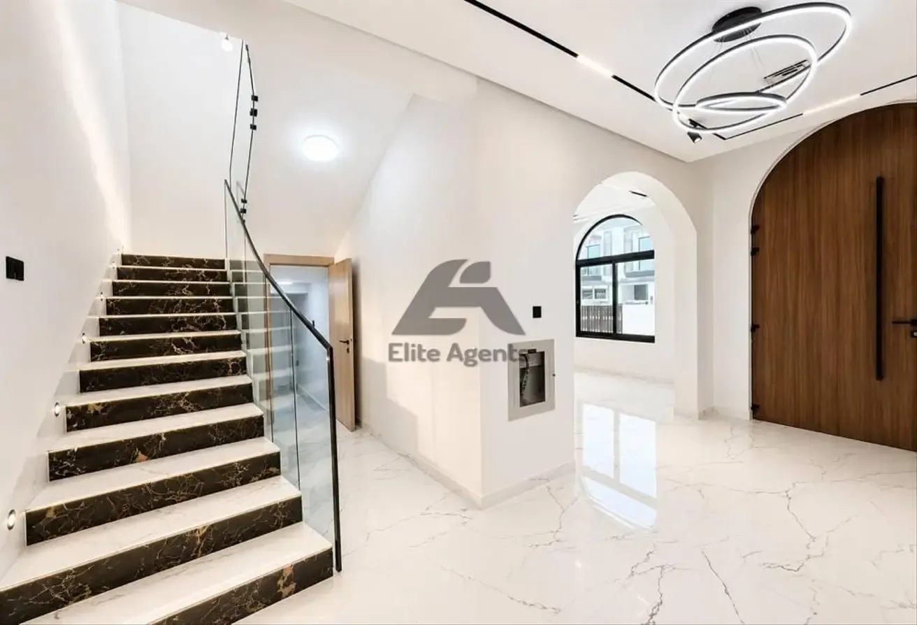 PRIME LOCATION |MOVE IN READY | HIGH ROI
