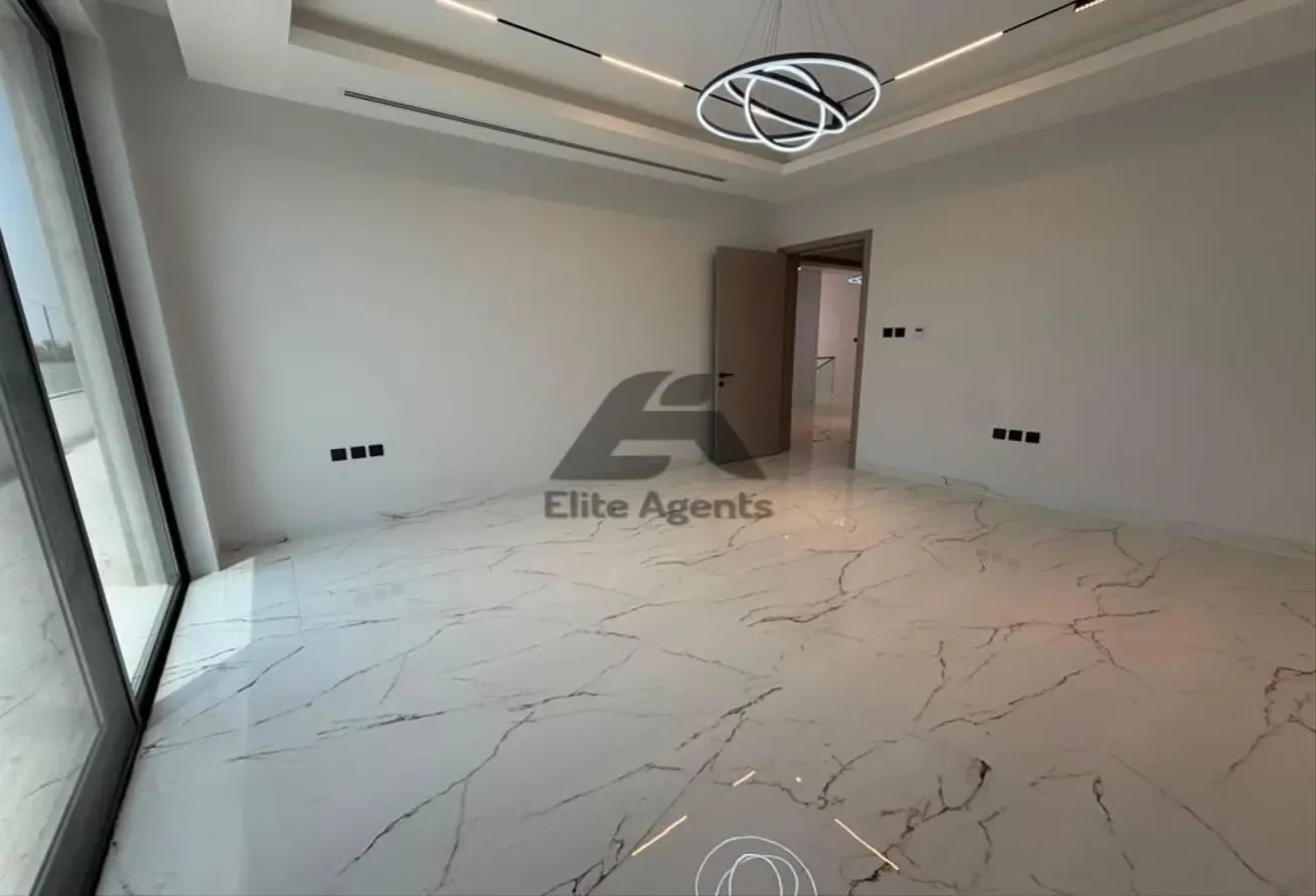 PRIME LOCATION |MOVE IN READY | HIGH ROI