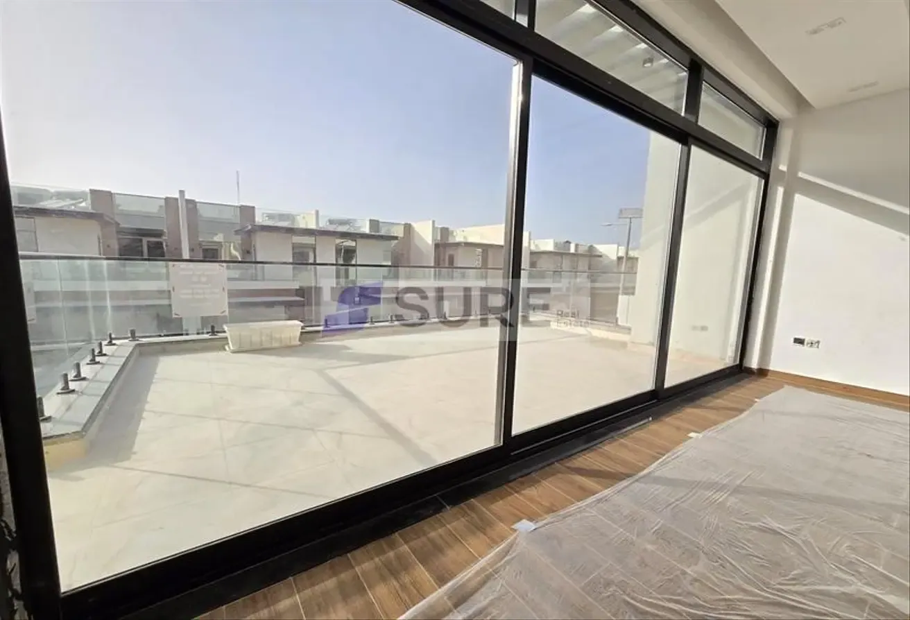 5 BR VILLA | HOME OFFICE | VASTU | LIFT |WITH POOL