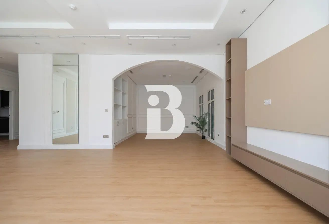 7 bedroom |  Vastu |  Pool |  8 car park