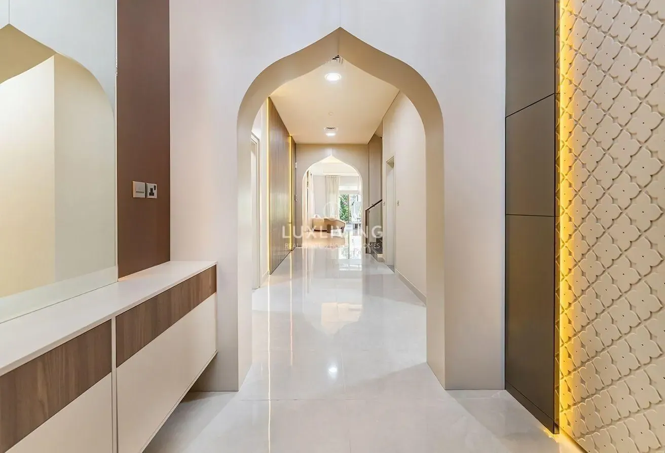 Corner Plot | Single Row | Vacant on Transfer