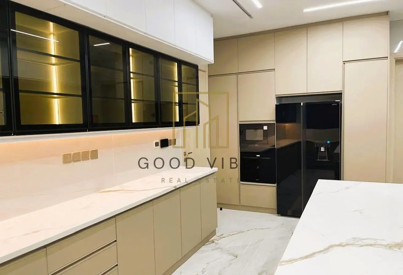 BESPOKE VILLA | CUSTOM | SKYLINE VIEW