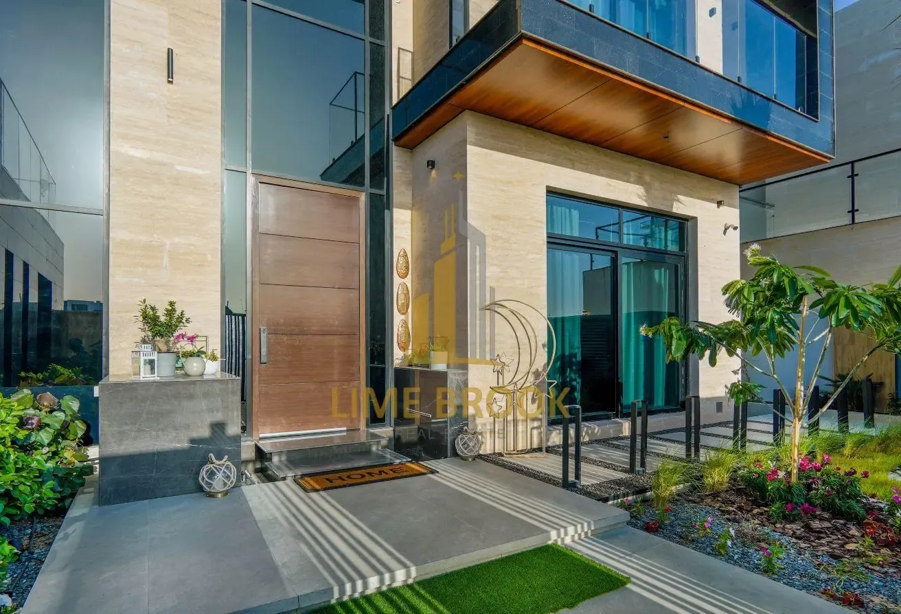 Ultra Luxury 5BR Villa | Fully Furnished | VOT