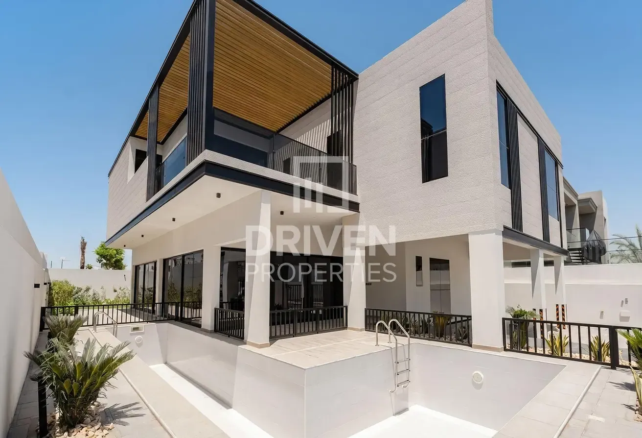 Unique and Modern Villa | Fully Upgraded