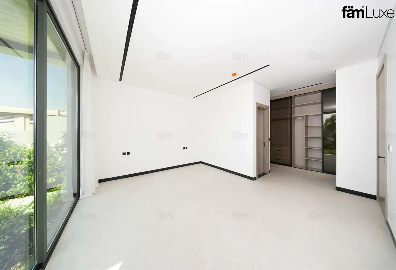 Brand New | Prime Spot | Exceptional Quality