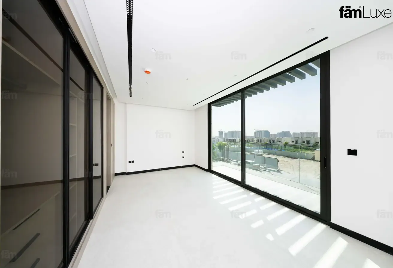 Brand New | Prime Spot | Exceptional Quality