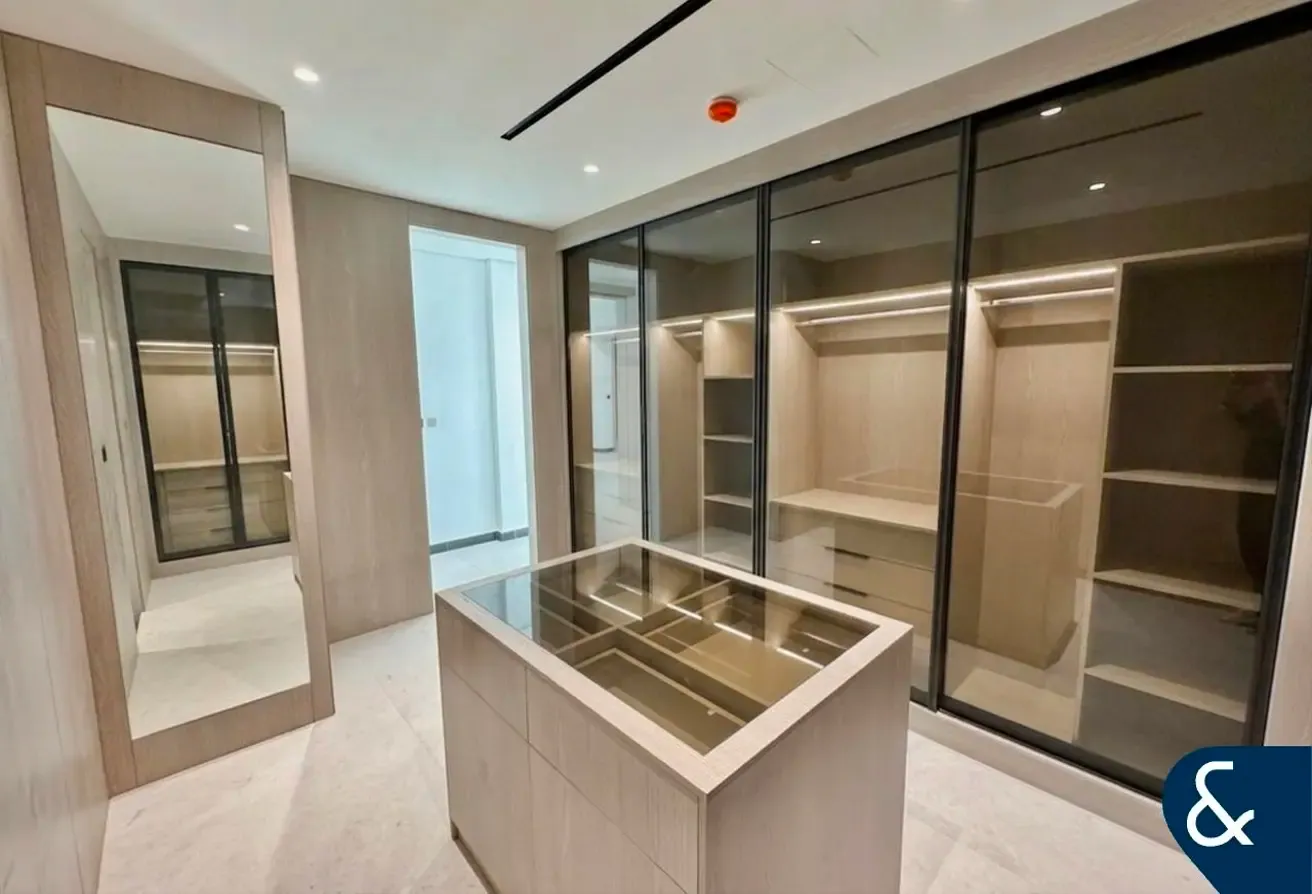 Must See | Perfect Location | Luxury | 5 Bed