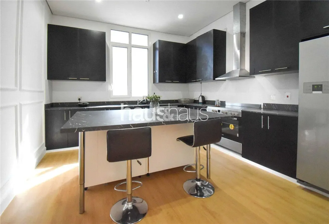 7 bedrooms | Private Pool | Great Price!