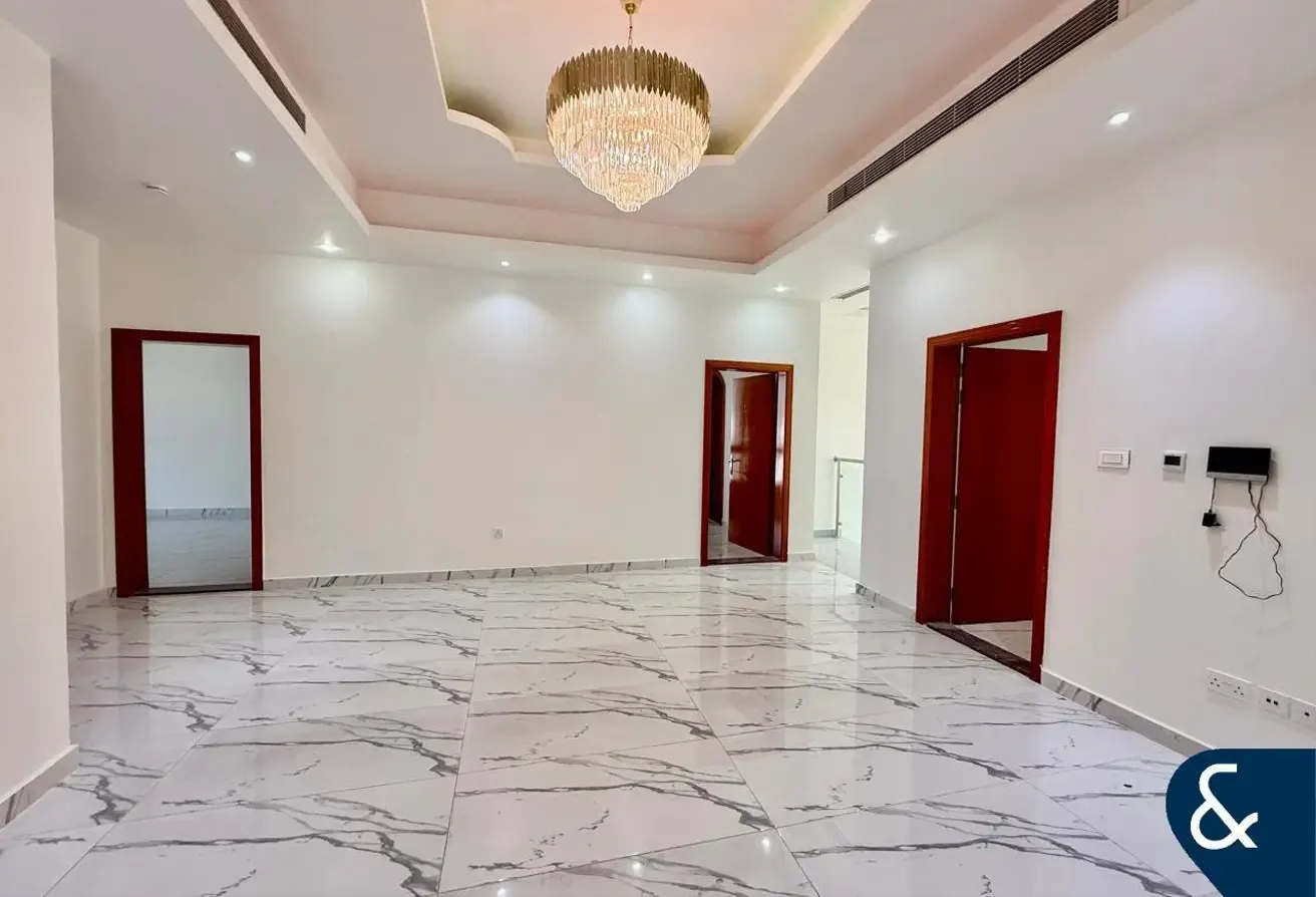 Custom Built | 6 Bed Mansion | Vastu | Vacant