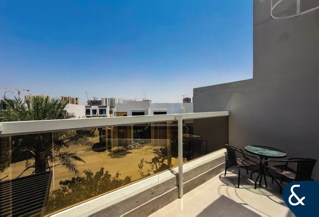 4 Bedroom | Single Row | Greenbelt