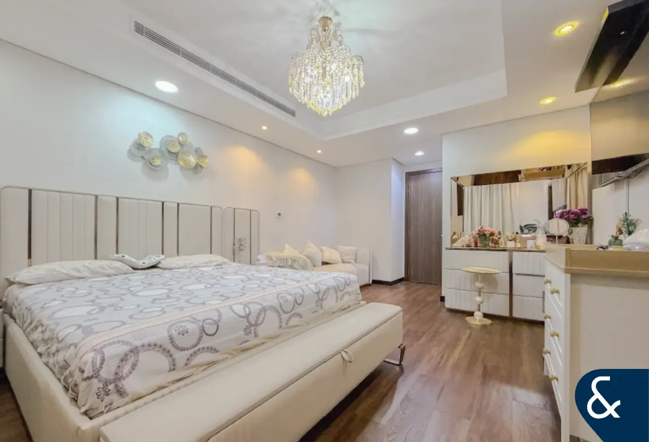 4 Bedroom | Single Row | Greenbelt